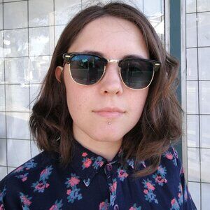 Meet your Posher, Dana